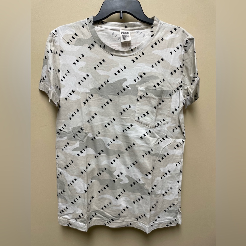PINK Victoria's Secret Print T-Shirt